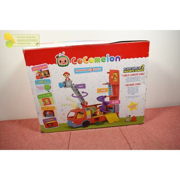 CoComelon Transforming Fire Truck - Picture 7 of 10